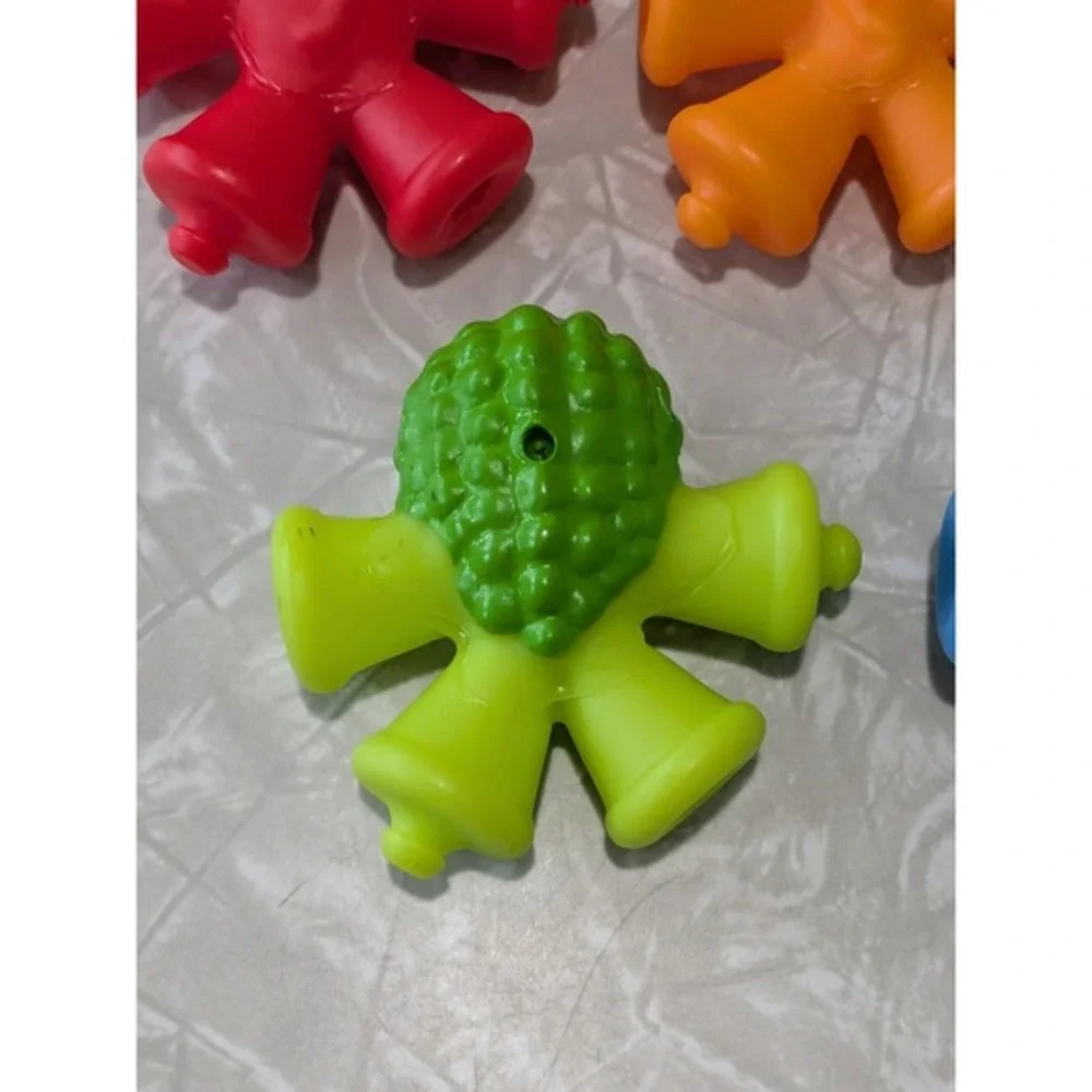 Infantino‎ Snap & Pop Pals – 5 Linkable Animal Figures (6+ Months)